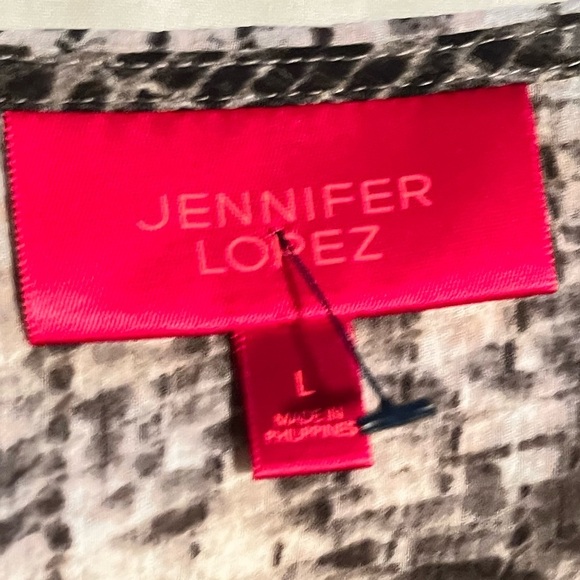 Jennifer Lopez  Flutter Sleeve V- Neck Sheer Top Size L - Picture 8 of 11